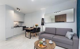 Sun Towers Lux Apartments By Renters Prestige